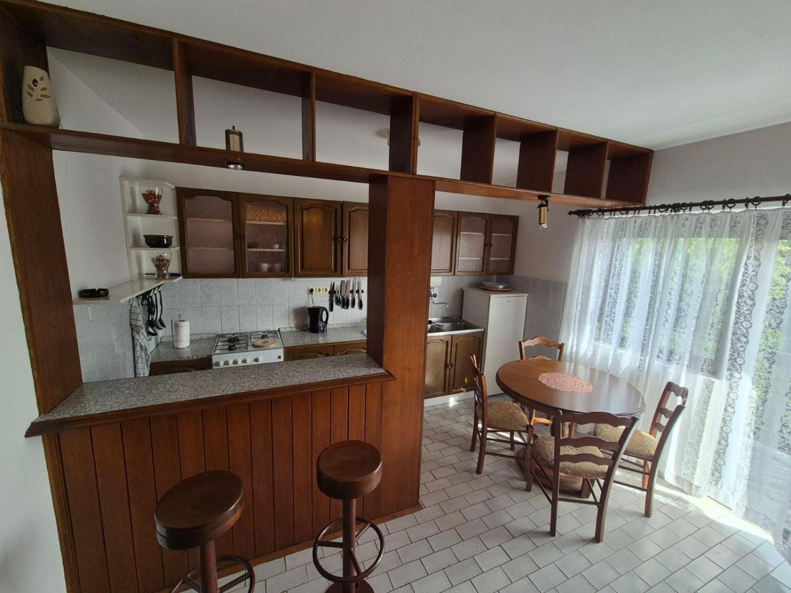 Apartmani Mazzarolli Jadranovo Ngoại thất bức ảnh