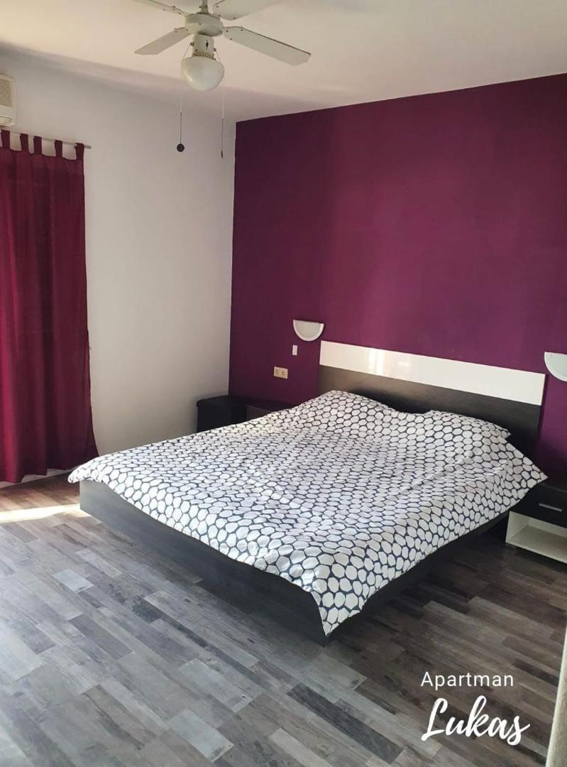 Apartmani Mazzarolli Jadranovo Phòng bức ảnh