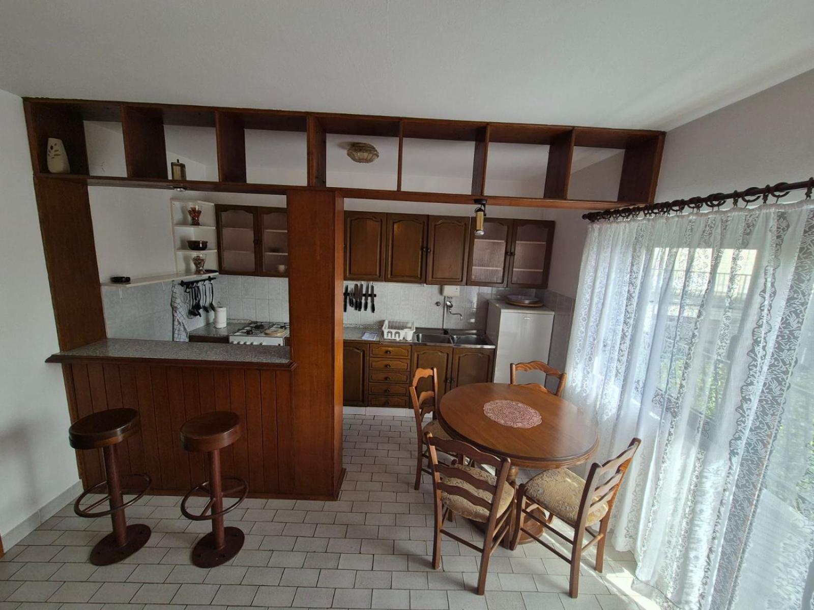 Apartmani Mazzarolli Jadranovo Ngoại thất bức ảnh